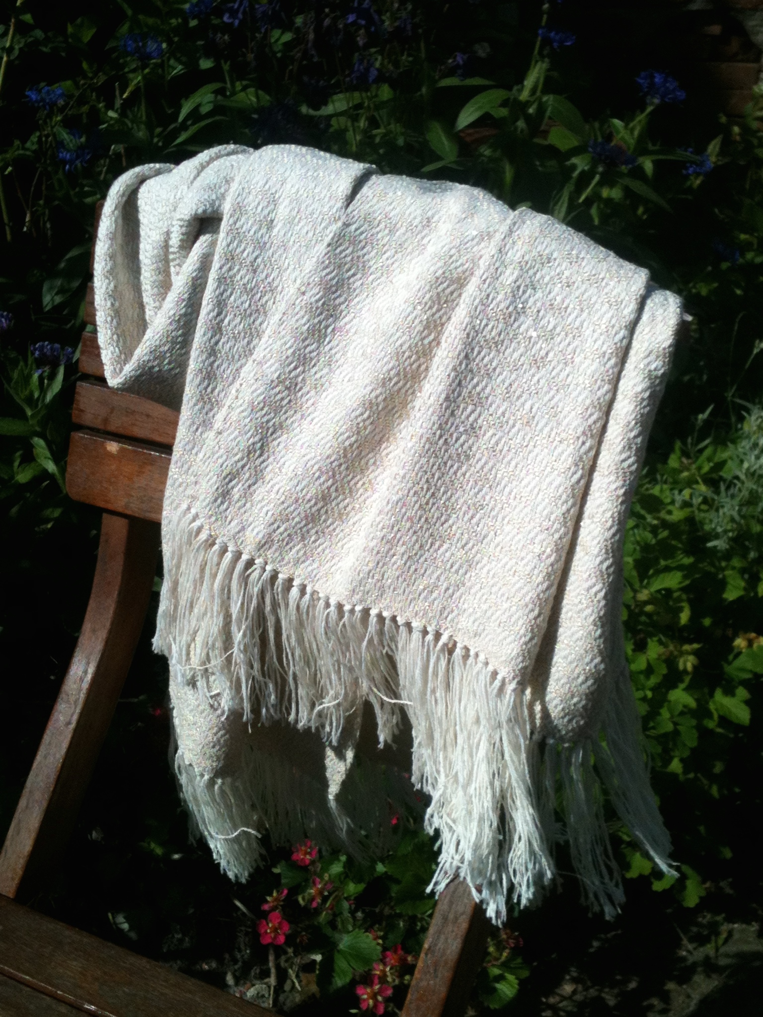 Sjaal van katoen en zijde versiert met gouddraad