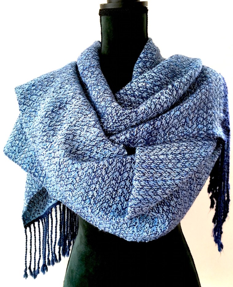 Blauw alpaca shawl